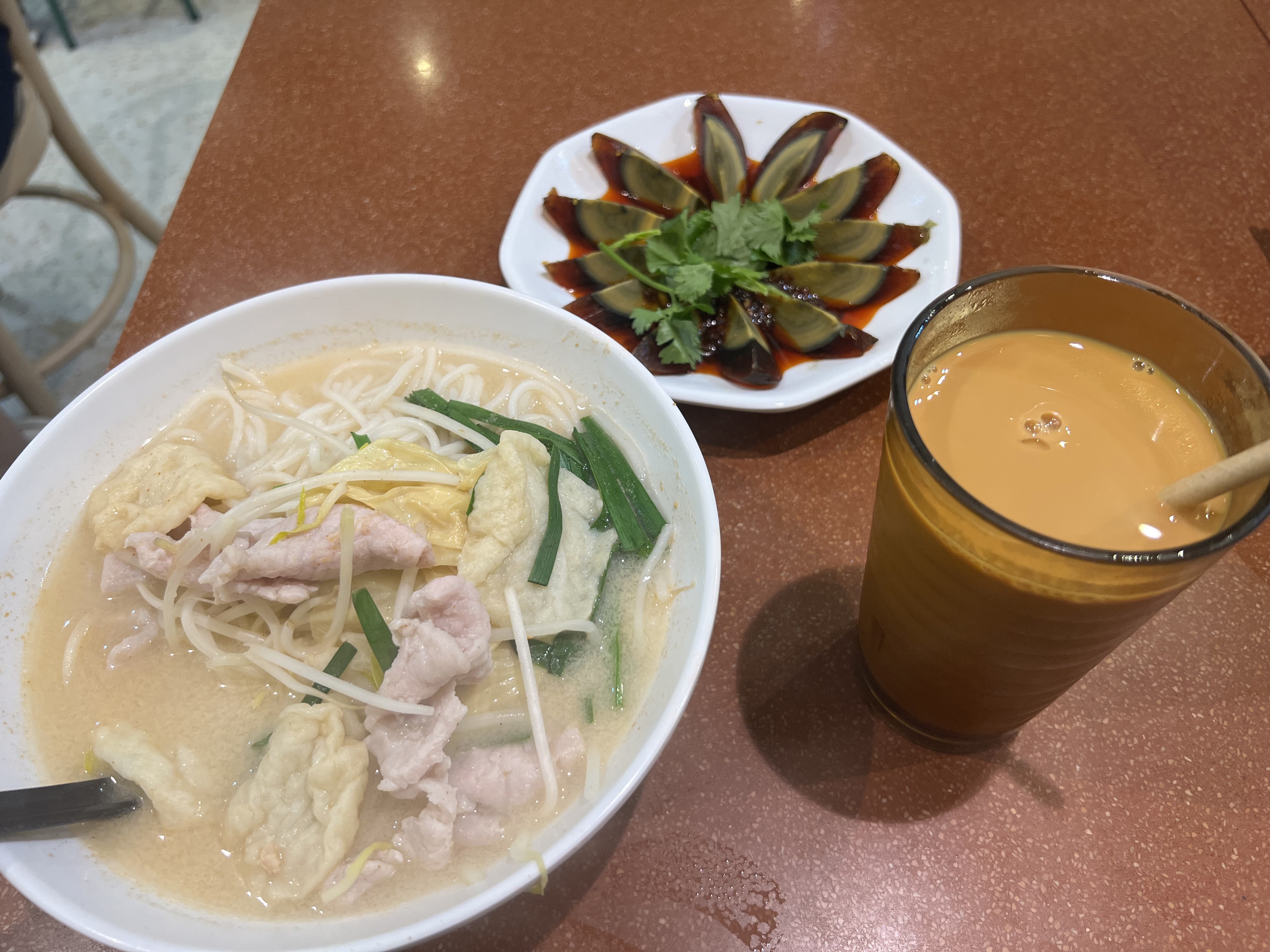 https://upload.hkgolden.media/comment/3g04u2p5.q5s3ngu0dj0.pay0vjexakn.rsd.jpg