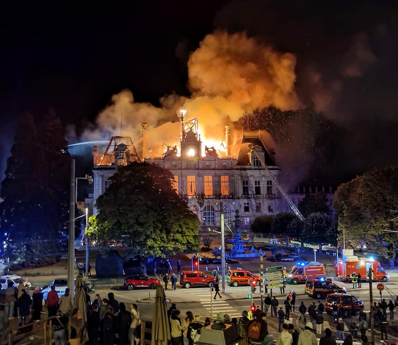 https://upload.hkgolden.media/comment/3jna32tl.opxaoretin4.ywj0gg4dyws.zgw.jpg