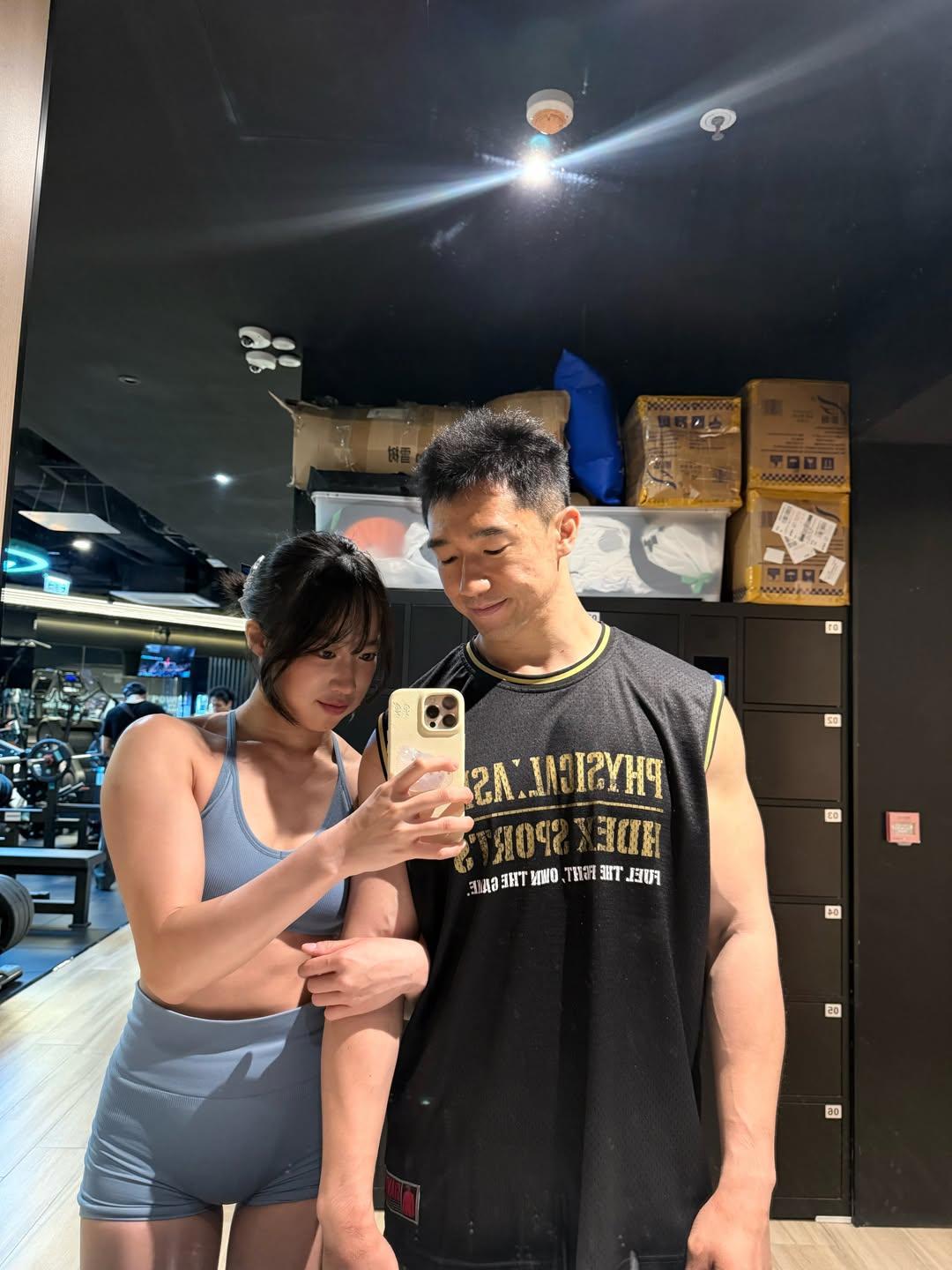 https://upload.hkgolden.media/comment/5nkwpqhf.5jlnlar4duv.kt4e0ws1j31.ofy.jpg