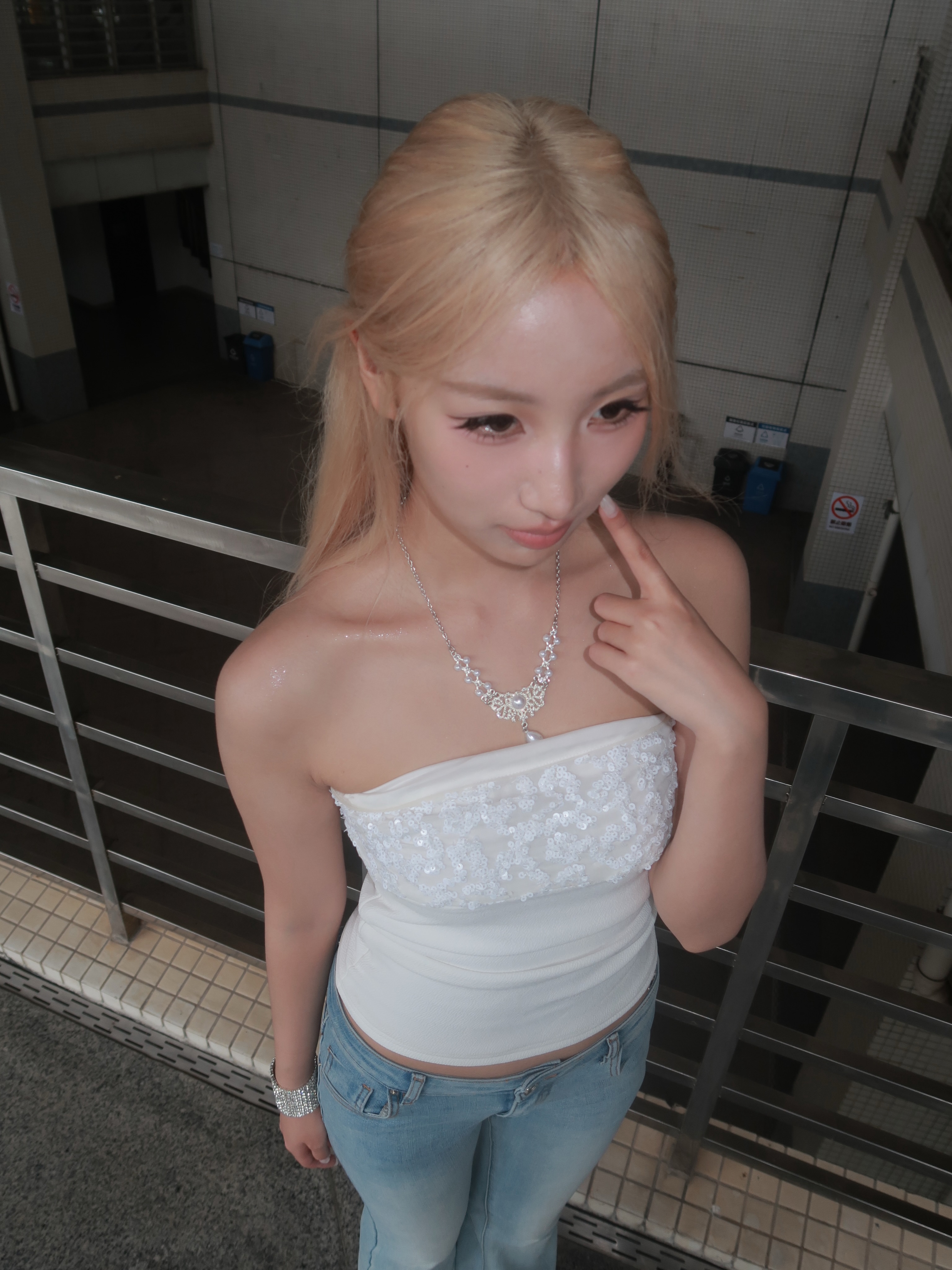 https://upload.hkgolden.media/comment/a0345vwo.vutempssxtb.qoiviokad0k.1ym.jpg