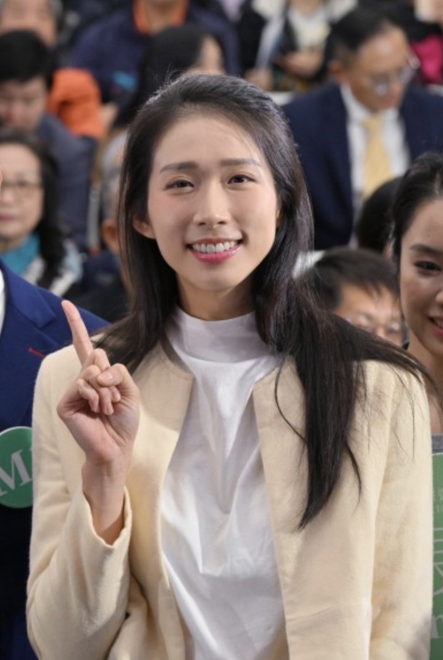 一個世一一個女高音海兒同江B揀邊個？ - 吹水台 - 香港高登討論區