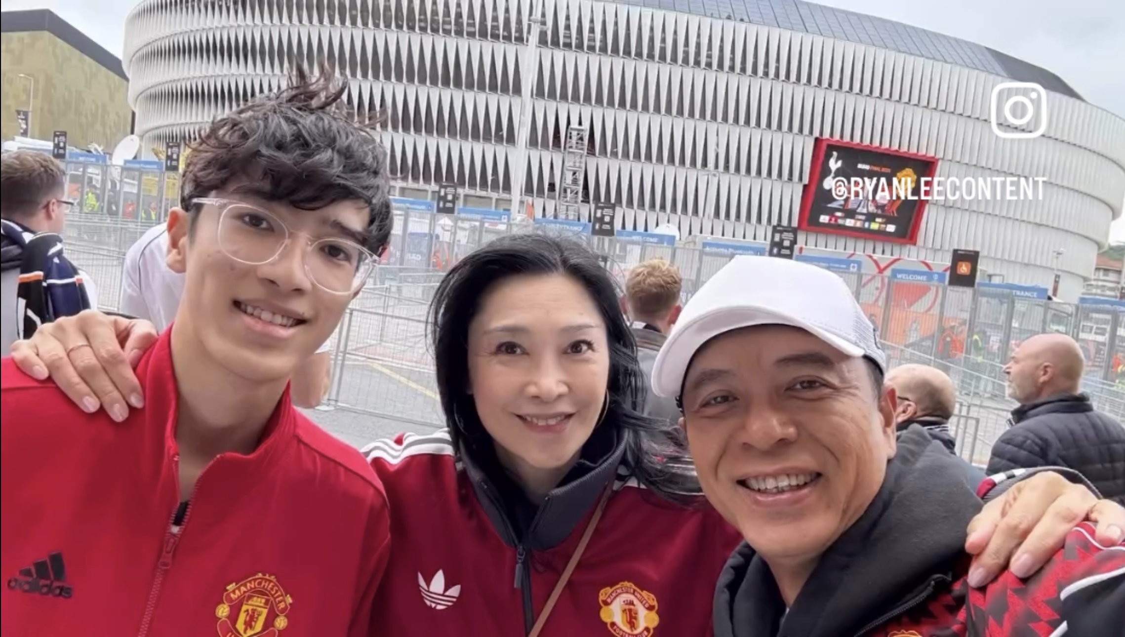 李克勤個仔又show同Chantel去街嘅相 - 娛樂台 - 香港高登討論區