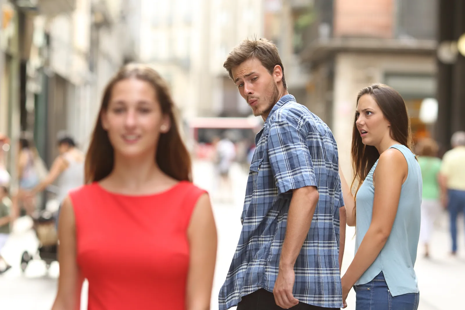 https://upload.hkgolden.media/comment/kzwkoo3n.cu4x4z01tya.jvaqfmiwls3.cbg.png