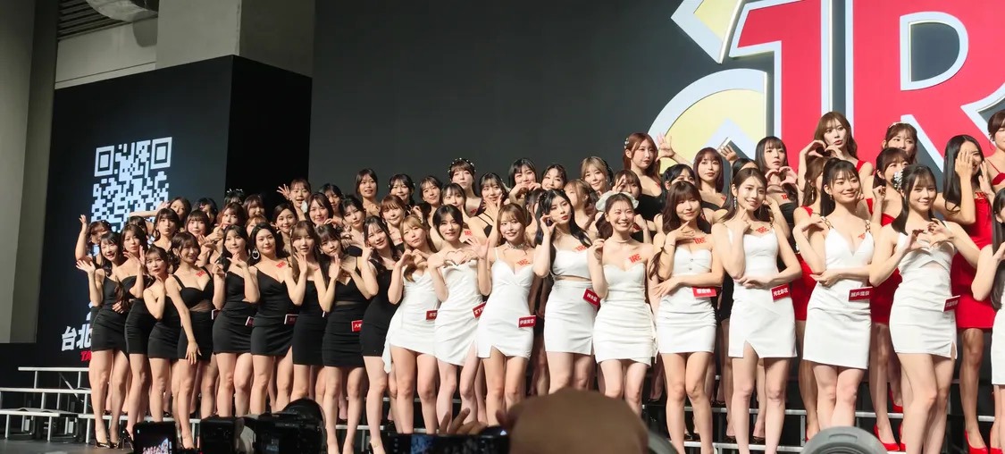 https://upload.hkgolden.media/comment/lrbfe1ls.bcs5feehbd4.yhechjc0w2i.xkc.jpg