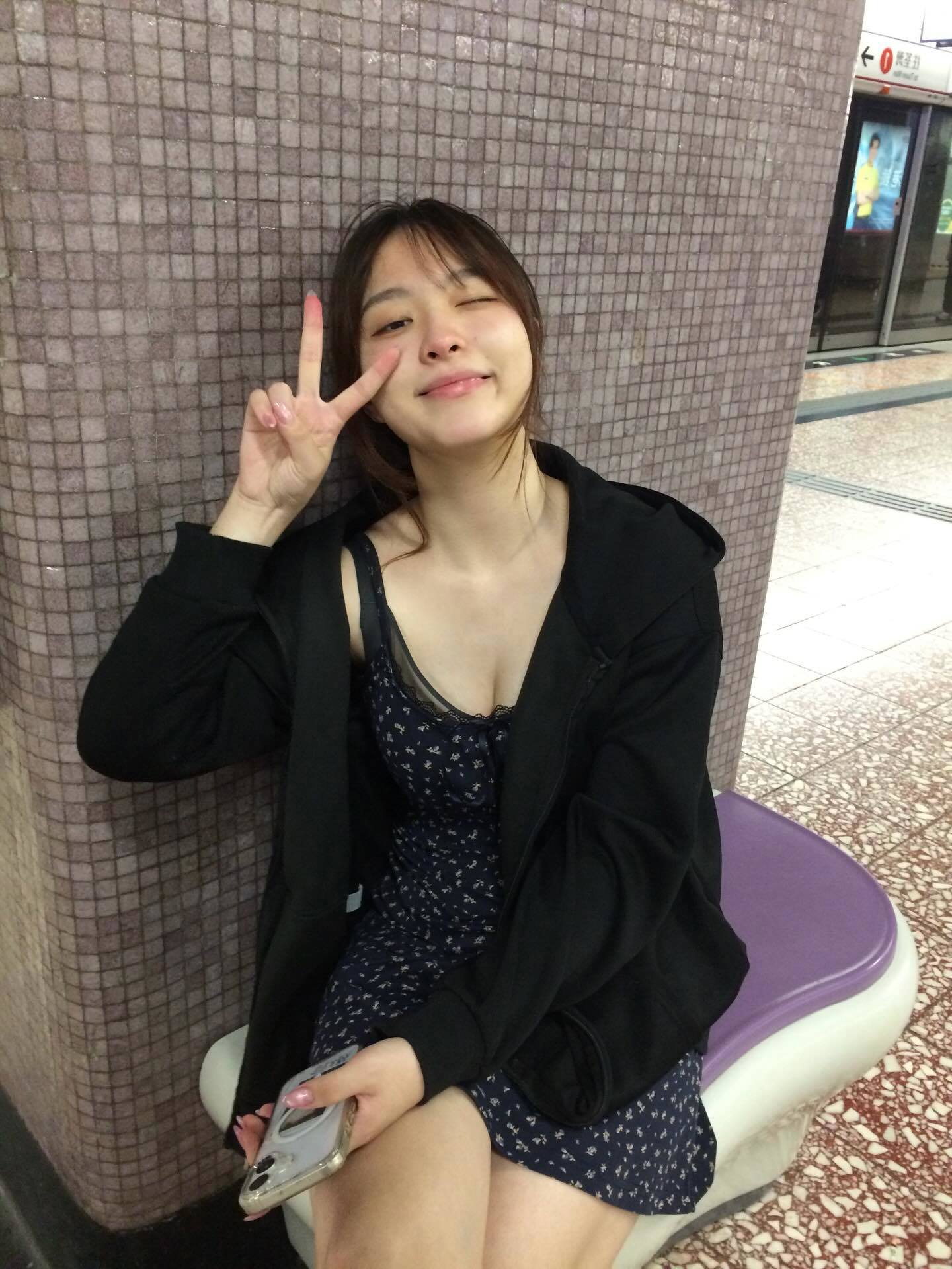 https://upload.hkgolden.media/comment/vlz0kg14.j5e422kgcm0.o25lfix2vvq.0uz.jpg